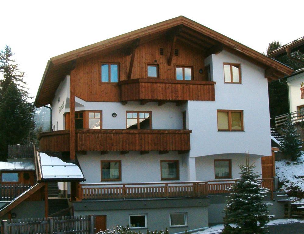 Haus Saumspitz Apartment Sankt Anton am Arlberg Exterior photo